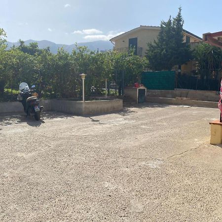 Limoneto Apartment Trabia Luaran gambar