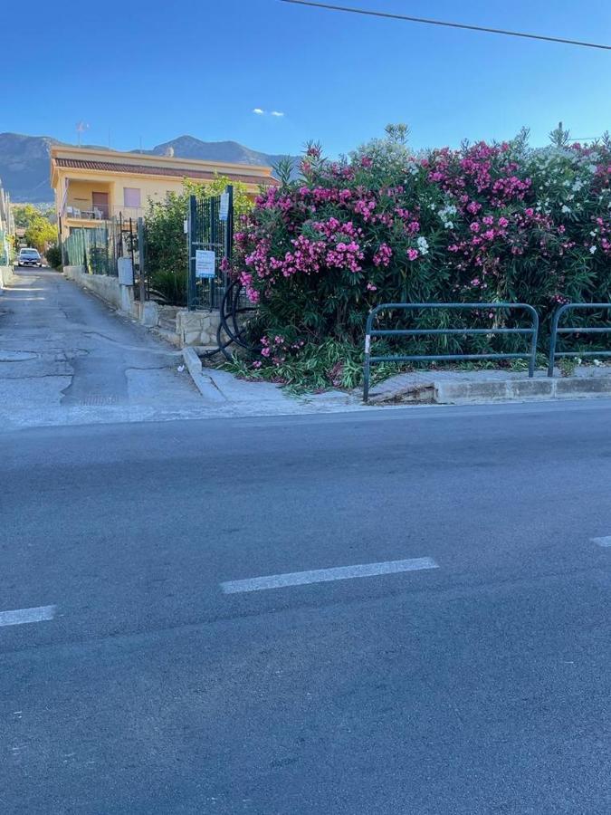 Limoneto Apartment Trabia Luaran gambar